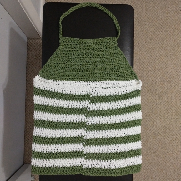 2xHOST PICK - Handmade Green & White Halter Top - Picture 5 of 5
